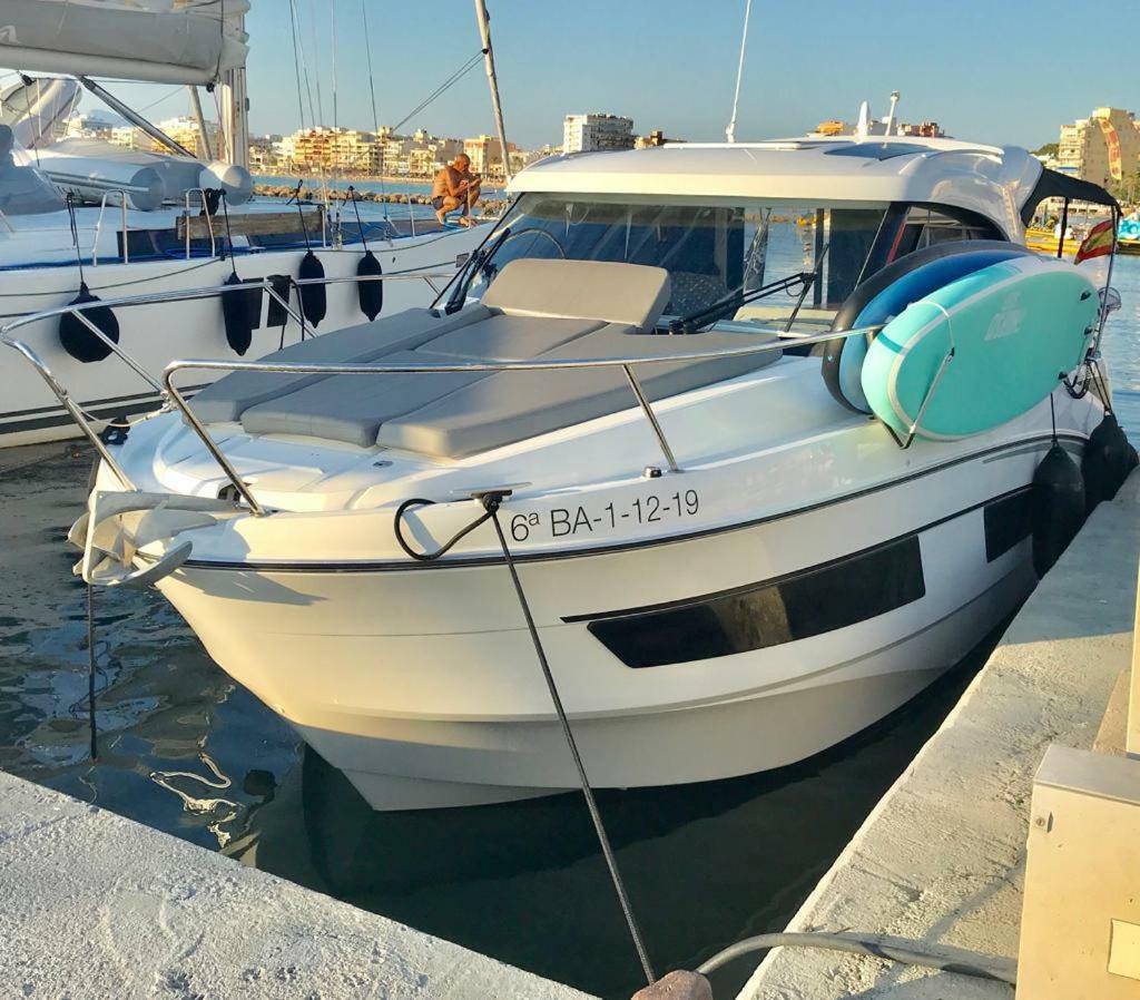 Yate De Lujo En Getxo Hotel Kültér fotó